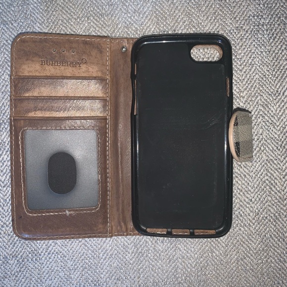 Burberry IPhone 7 Case - Picture 2 of 4
